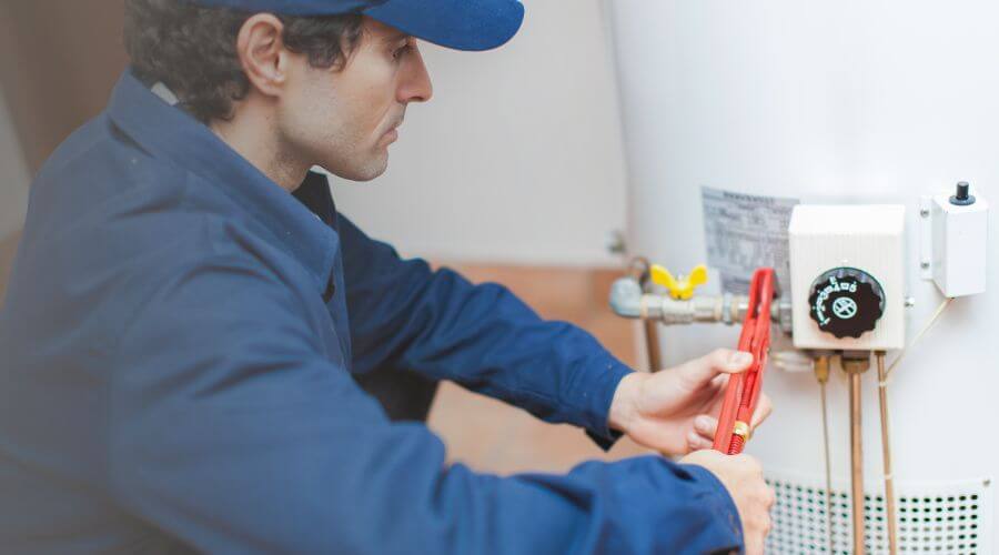 Expert burst pipe repair services in Luther, IA